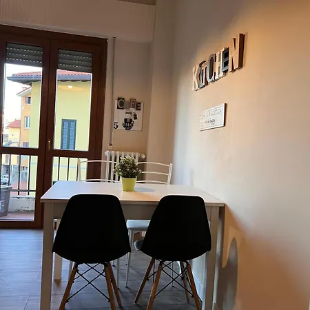 Kibilu - Elegant City-center Near Hospitals Fast Wi-fi Apartman *