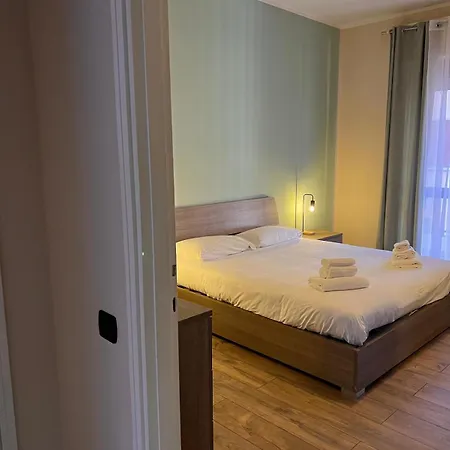 Kibilu - Elegant City-center Near Hospitals Fast Wi-fi * Varese