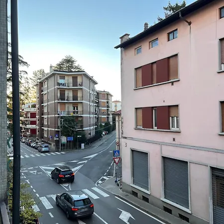 Kibilu - Elegant City-center Near Hospitals Fast Wi-fi Apartman Varese