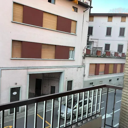 Apartman Kibilu - Elegant City-center Near Hospitals Fast Wi-fi Varese