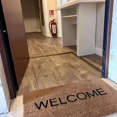 Kibilu - Elegant City-center Near Hospitals Fast Wi-fi Apartman *