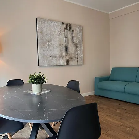 Appartement Kibilu - Elegant City-center Near Hospitals Fast Wi-fi *